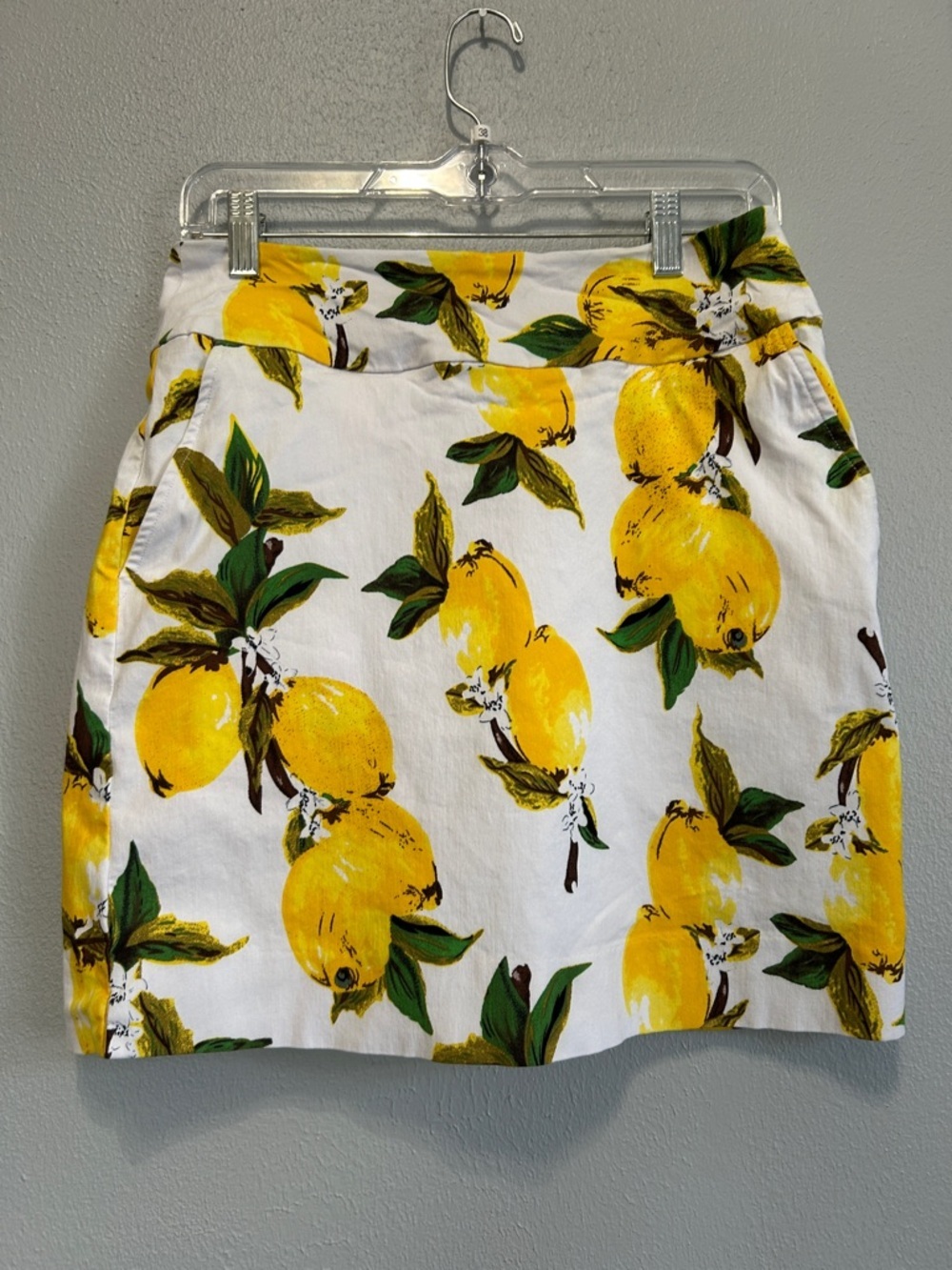 Up! Women’s Lemon Print Cotton Skort - White & Yellow. Size 4